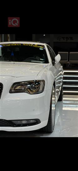 کرایسلەر 300